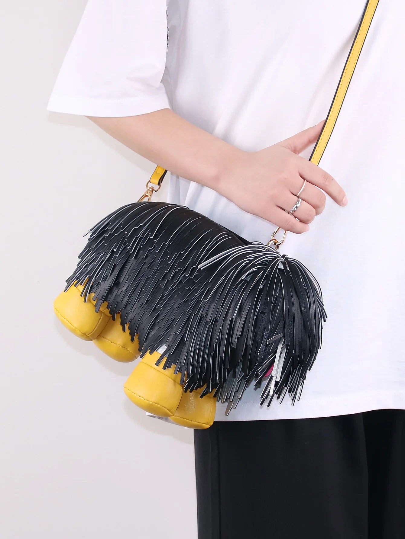 Novelty Tassel Puppy Shape Women's Shoulder Bag Crossbody Cute Cartoon Animal Shape Purses and Handbag Designer Tote Bag