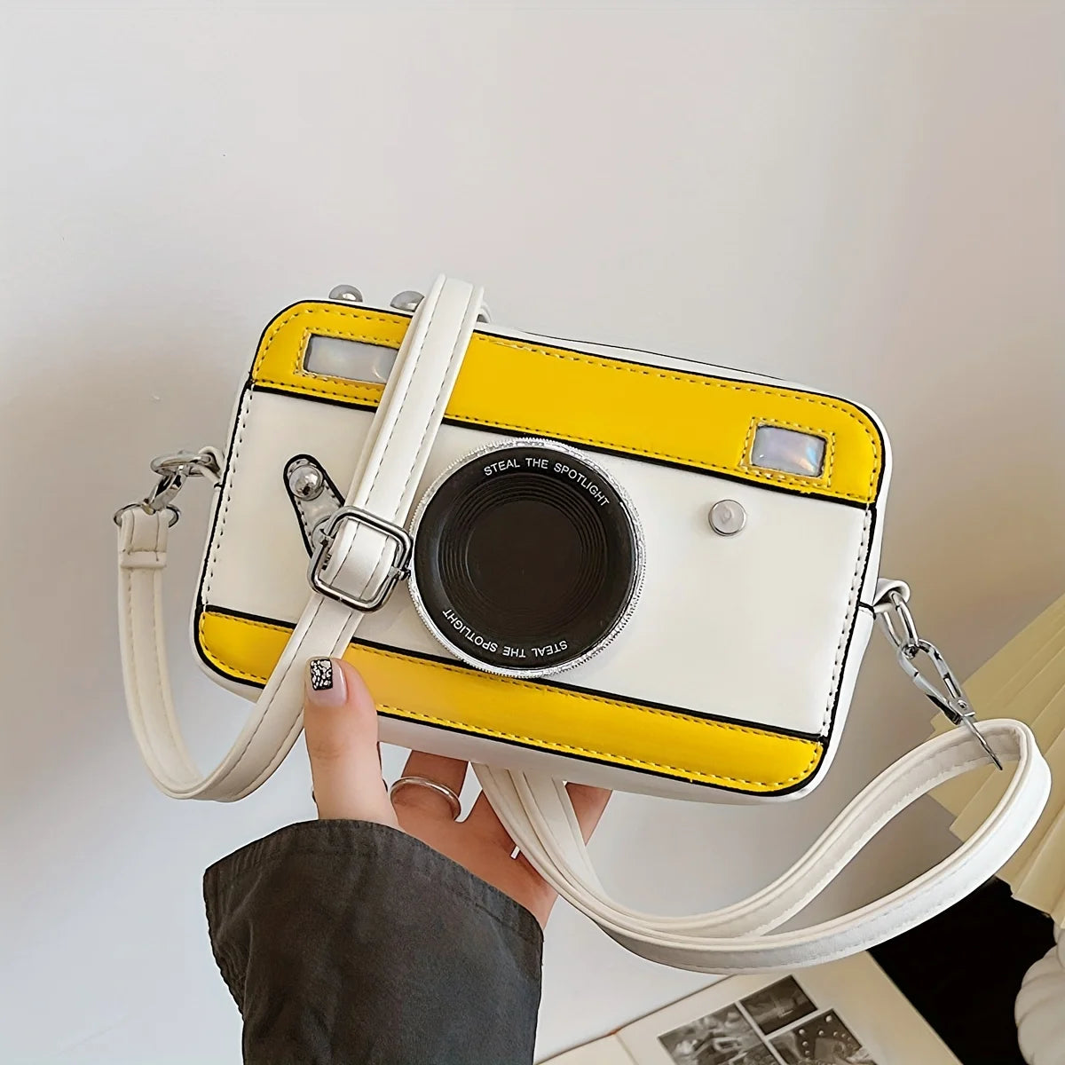 Personalized and Creative Mini Camera Bag Retro Crossbody Versatile Bag Niche Box Bag  Fresh Chain Small Square Bag